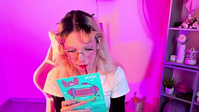Teen sex cams free adult cams: check-out the satisfaction of conversing and c2c with our stunning models, who will teach you all about seduction and dreams with their smoking hot shapes.