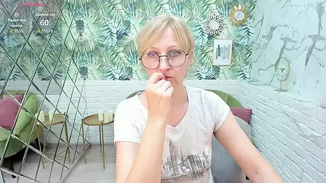 Teen sex cams free adult cams: check-out the satisfaction of conversing and c2c with our stunning models, who will teach you all about seduction and dreams with their smoking hot shapes.