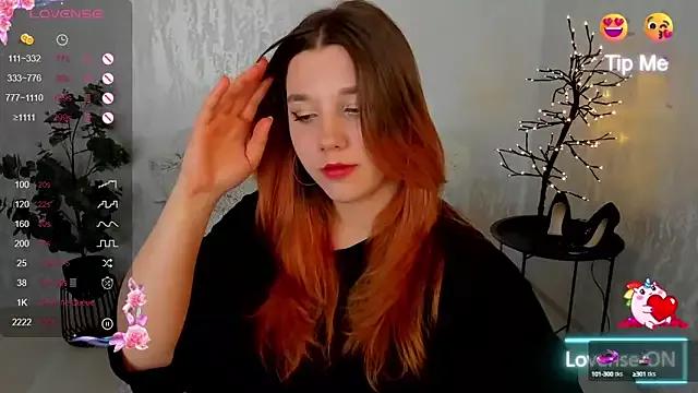 PenelopeOneGrey from StripChat is Freechat