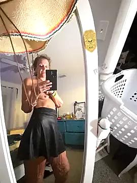 PhynneNicole from StripChat is Freechat