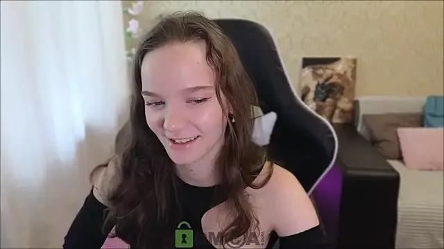 Pink__sun from StripChat is Freechat