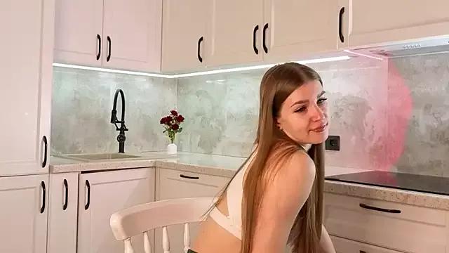 PollyBelch from StripChat is Freechat