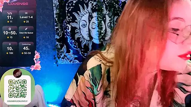 PurpleEliza from StripChat is Freechat