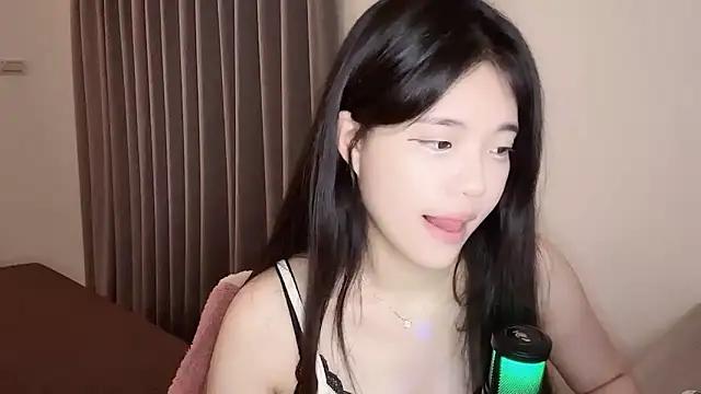 Photos of Qaz42799 from StripChat is Freechat