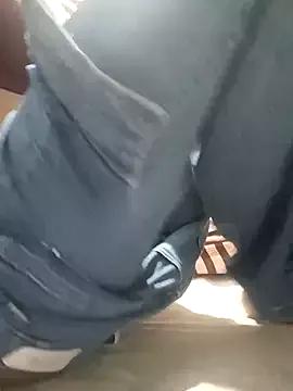Queen_Oggy from StripChat is Freechat