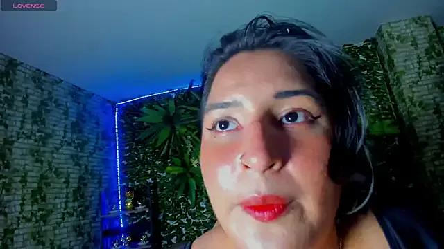 QueenLatin_ from StripChat is Freechat