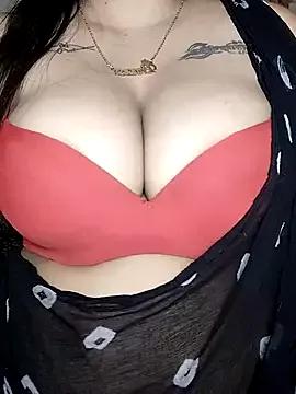 QUEENOF_LUST from StripChat is Freechat