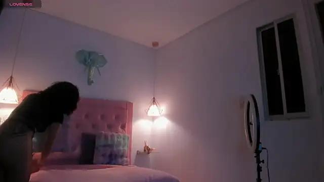 Teen sex cams free adult cams: check-out the satisfaction of conversing and c2c with our stunning models, who will teach you all about seduction and dreams with their smoking hot shapes.