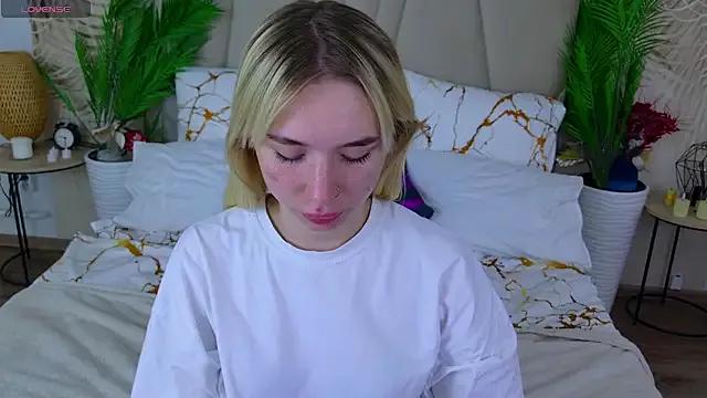 RachelColon from StripChat is Freechat