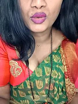 Rachu_love from StripChat is Freechat