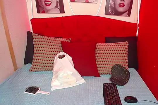 Rahina_Harper18 from StripChat is Freechat