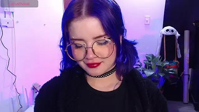 Raventh_ from StripChat is Freechat