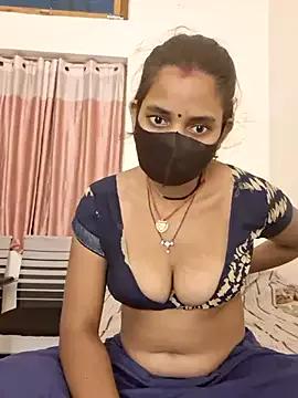 RAYI_Queen_3 from StripChat is Freechat