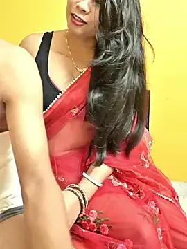 RedQQueen from StripChat is Freechat