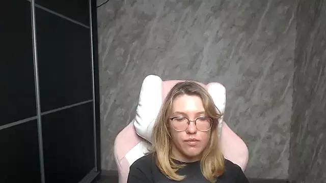 Teen sex cams free adult cams: check-out the satisfaction of conversing and c2c with our stunning models, who will teach you all about seduction and dreams with their smoking hot shapes.