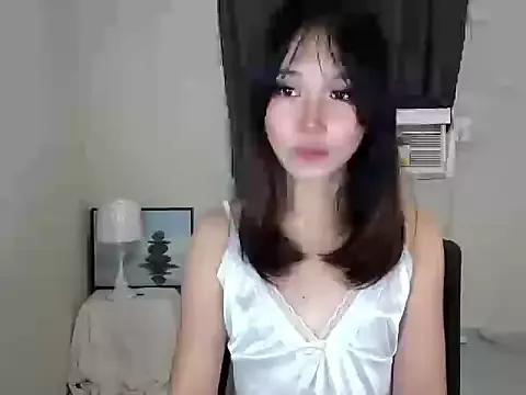 Ricaliciuos from StripChat is Freechat