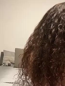 Rosalinda_Rosalinda from StripChat is Freechat