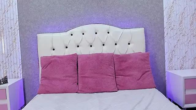 Teen sex cams free adult cams: check-out the satisfaction of conversing and c2c with our stunning models, who will teach you all about seduction and dreams with their smoking hot shapes.