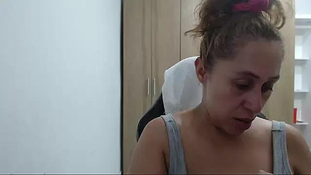 Teen sex cams free adult cams: check-out the satisfaction of conversing and c2c with our stunning models, who will teach you all about seduction and dreams with their smoking hot shapes.