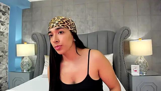 SabrinnaEvans from StripChat is Freechat