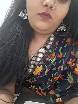 Saffroncutie from StripChat is Freechat