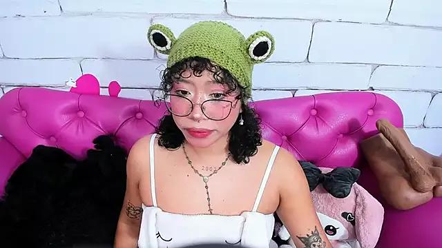 Teen sex cams free adult cams: check-out the satisfaction of conversing and c2c with our stunning models, who will teach you all about seduction and dreams with their smoking hot shapes.