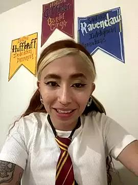 Sallem_Pink from StripChat is Freechat