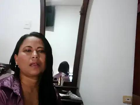SalomeBurning from StripChat is Freechat