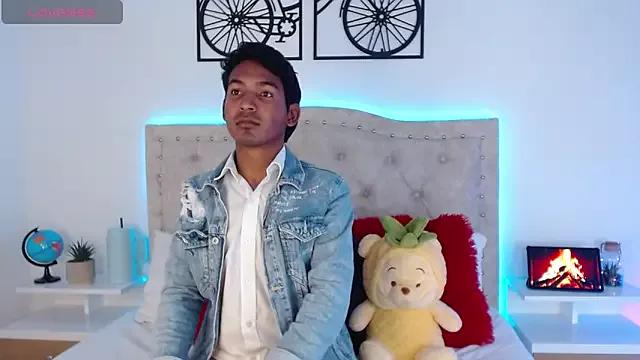 Sam-Torres from StripChat is Freechat