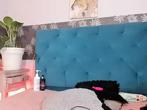 SamaradelaRoux from StripChat is Freechat