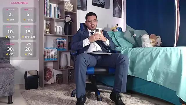 Photos of samuelcoopeer from StripChat is Freechat