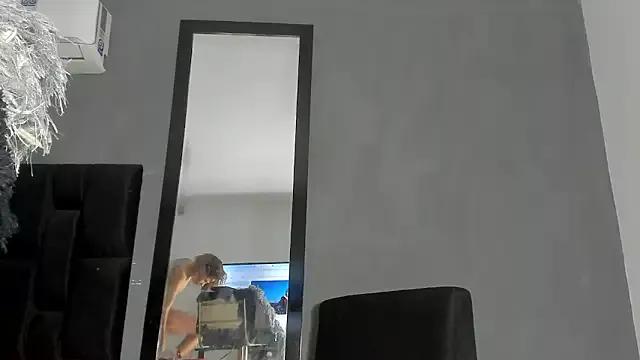 Teen sex cams free adult cams: check-out the satisfaction of conversing and c2c with our stunning models, who will teach you all about seduction and dreams with their smoking hot shapes.