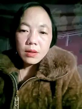 Sara_pusyy from StripChat is Freechat