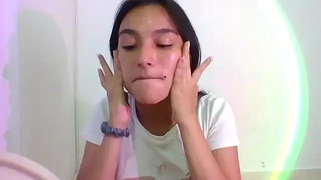 saris_kitty807 from StripChat is Freechat