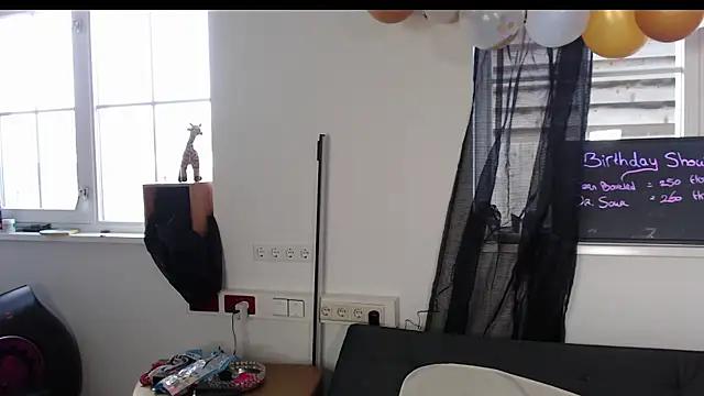 Teen sex cams free adult cams: check-out the satisfaction of conversing and c2c with our stunning models, who will teach you all about seduction and dreams with their smoking hot shapes.