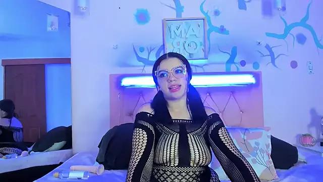 Sasha_Blake from StripChat is Freechat