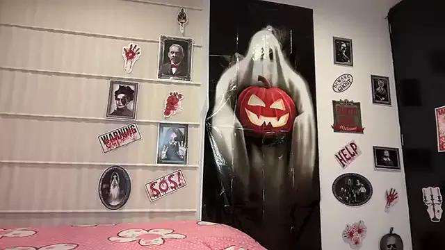 sasha_jonne from StripChat is Freechat