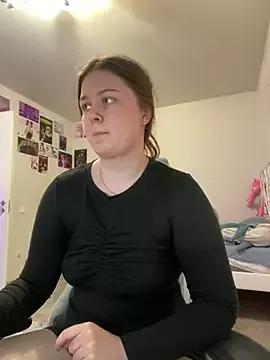 Sasha_Kitten from StripChat