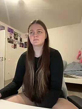 Sasha_Kitten from StripChat