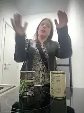 Sashabunny from StripChat is Freechat