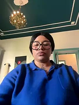 SashaLiciosa_ from StripChat is Freechat