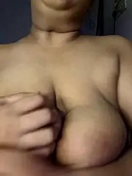 sassy_horny from StripChat is Freechat