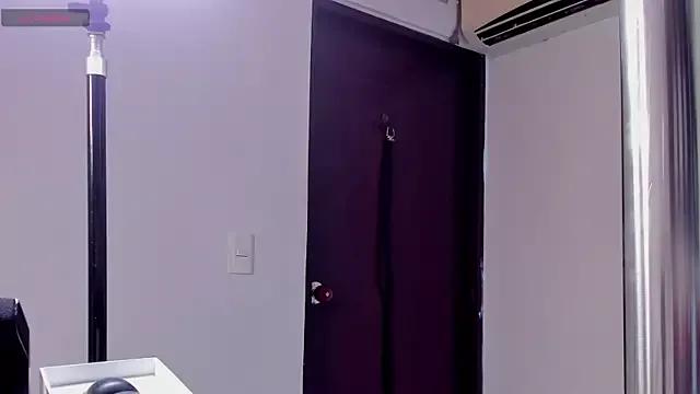 Teen sex cams free adult cams: check-out the satisfaction of conversing and c2c with our stunning models, who will teach you all about seduction and dreams with their smoking hot shapes.