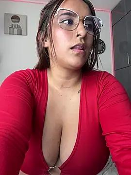 Seized_lust from StripChat is Freechat