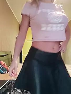 SelinaLovqx from StripChat is Freechat