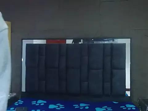 serafinarouuss202cl from StripChat is Freechat