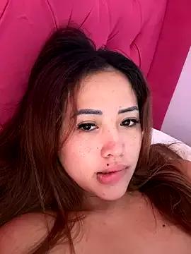 Serena_reinaa from StripChat is Freechat