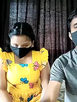SEXY_CUTE_COUPLE from StripChat is Freechat