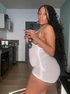 SexyDee025 from StripChat is Freechat