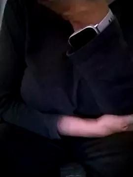 sexyguenda from StripChat is Freechat